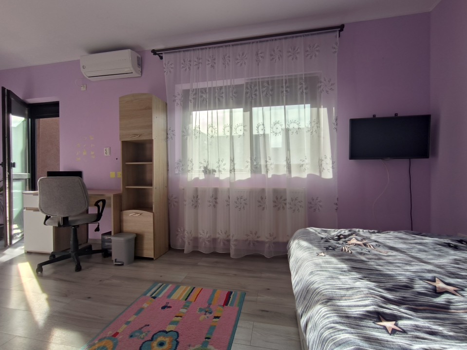 Casa duplex cu trei camere in Valea Adanca, langa Fundatia Omenia