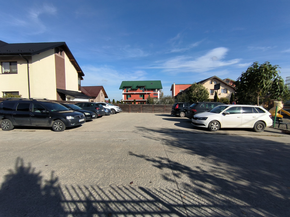 Casa duplex cu trei camere in Valea Adanca, langa Fundatia Omenia