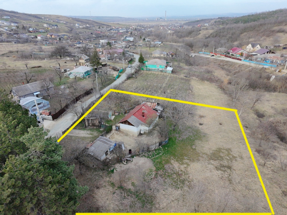 Teren Tomesti, 2150mp( intravilan+ extravilan)