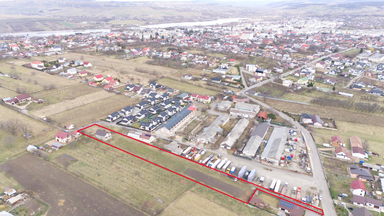 Teren Intravilan + vilă la roșu în Fălticeni, Dumbrava Minunată - 4337 MP