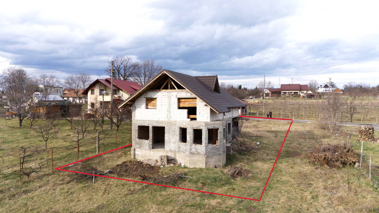 Casa/Vila Individuala in Falticeni/Dumbrava Minunata, teren 700 mp , 210 mp