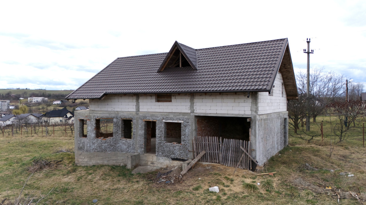 Casa/Vila Individuala in Falticeni/Dumbrava Minunata, teren 700 mp , 210 mp