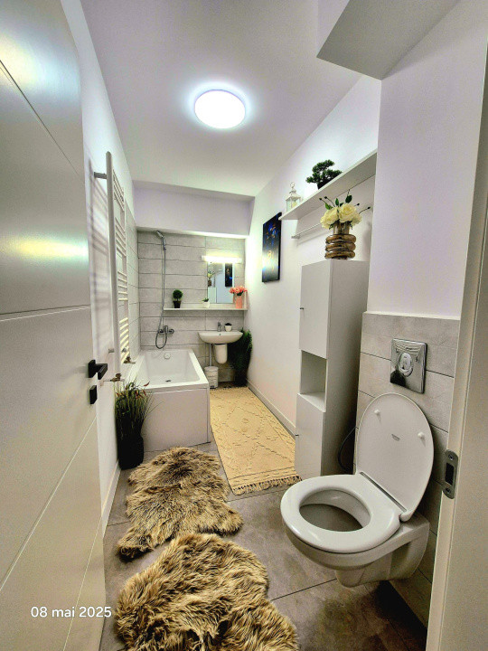 Apartament 2 camere cu balcon si parcare inclusa, la marginea lacului Aroneanu