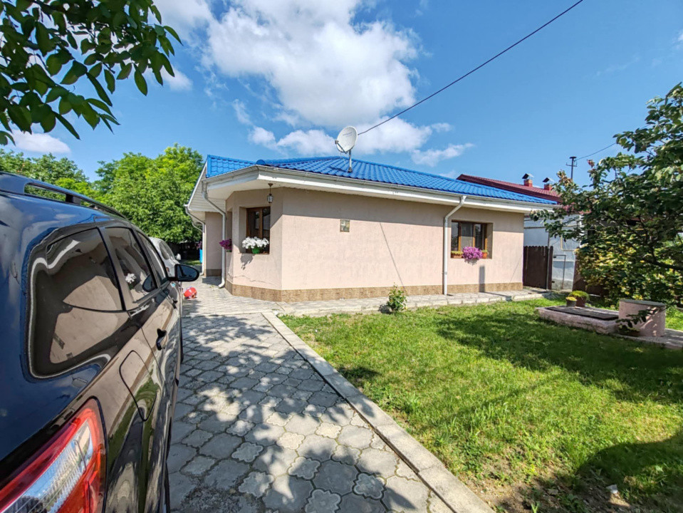 Casa de vanzare cu 4 camere, in centrul comunei Holboca, Iasi