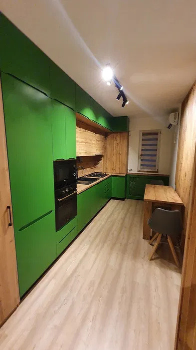 Garsonieră modernă, complet utilată situata pe Splai Bahlui