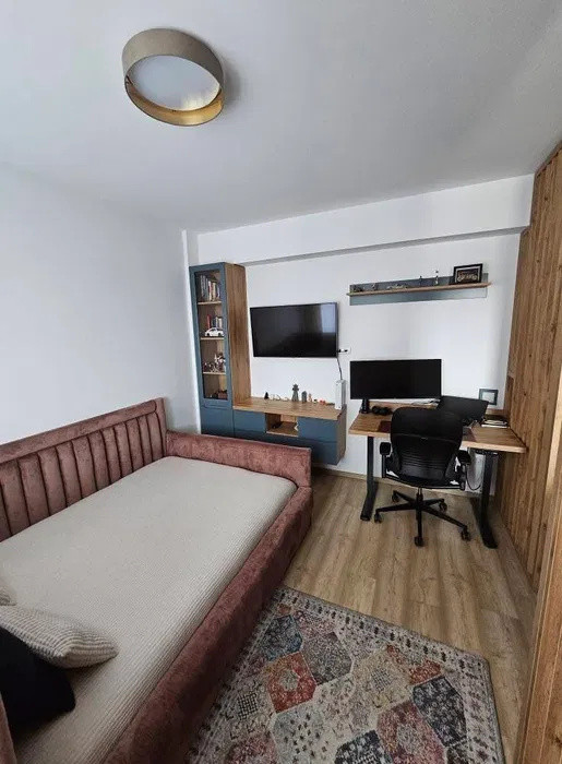 Garsonieră modernă, complet utilată situata pe Splai Bahlui