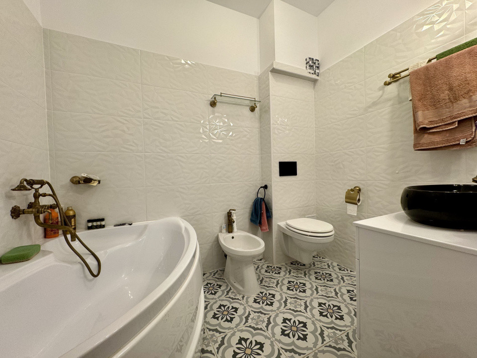 Apartament 3 Camere + Gradina si Terasa 129 mp - Rediu 