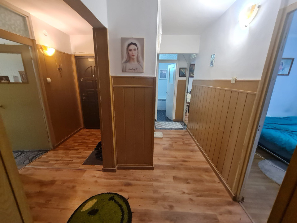Apartament 4 camere decomandat, et. 1/4,  81 mp. Frumoasa, Diminetii