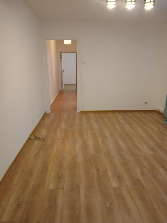 Apartament cu 3 camere in Tatarasi, str Ion Creanga, etaj 2
