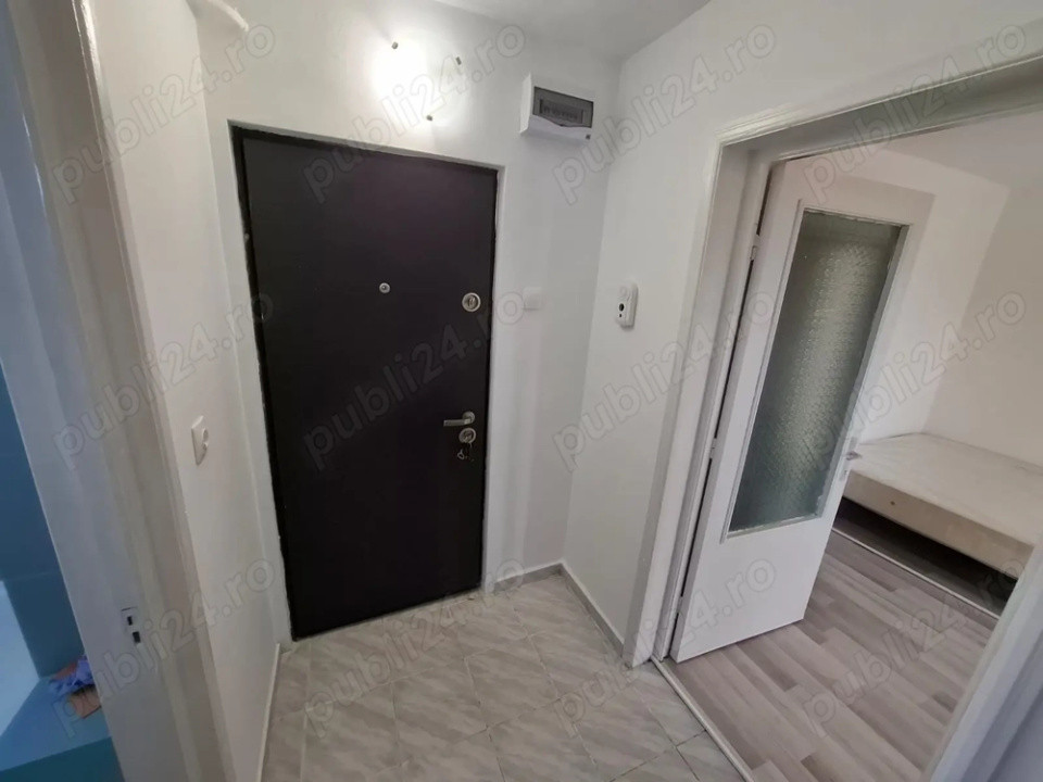 Apartament 1 camera Zona Gara, decomandat, et 3 din 4, spatios!