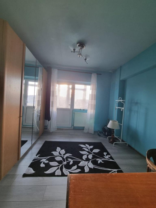 Apartament cu 4 camere, 2 bai, Nicolina zona Selgros