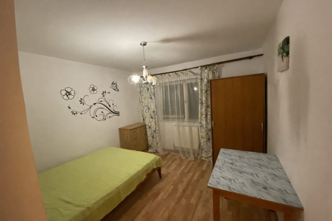Apartament cu 2 camere decomandate in Nicolina 1, et 3 din 4 ,renovat