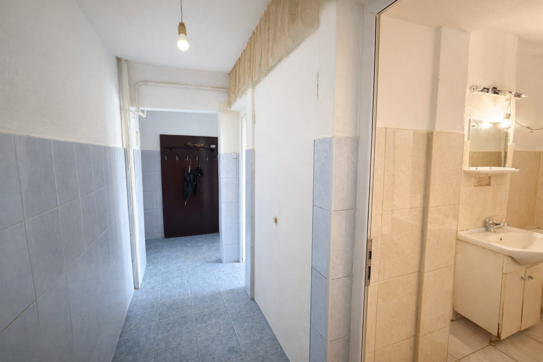 Apartamentcu 3 camere,  et 2, zona Piata Voievozi, Alexandru cel Bun!