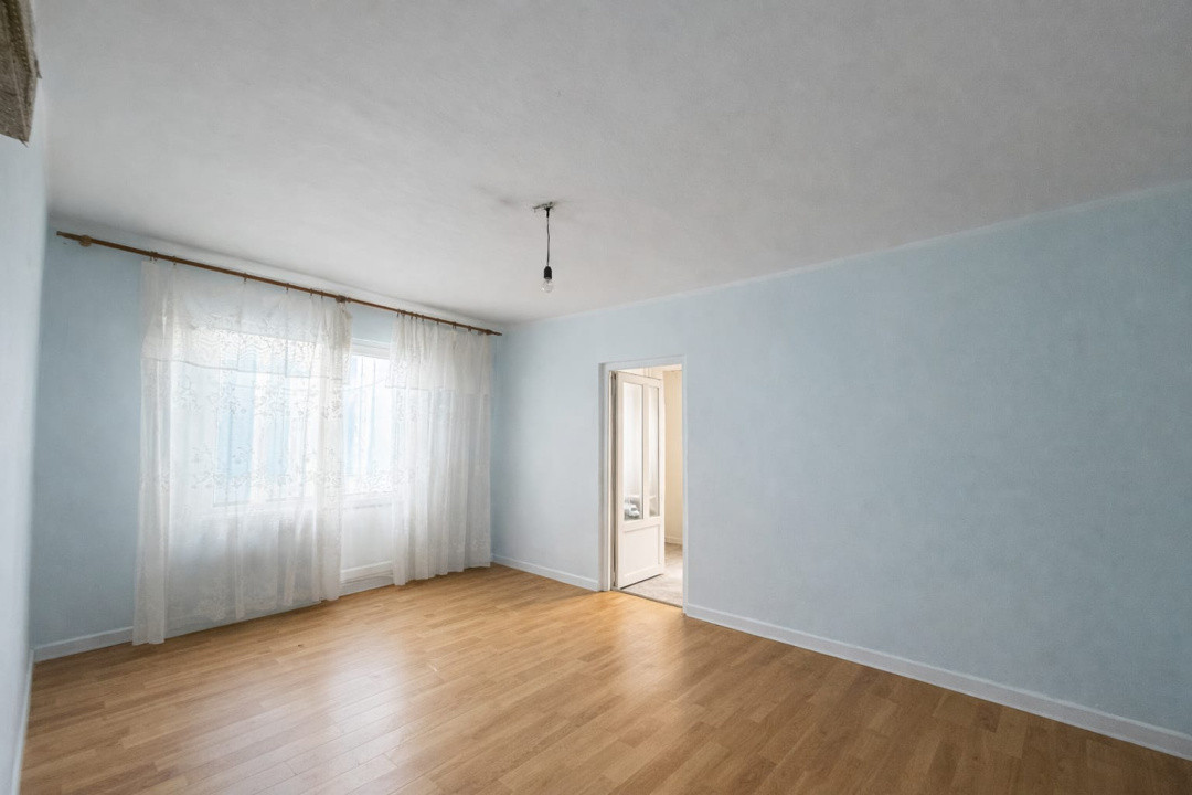 Apartamentcu 3 camere,  et 2, zona Piata Voievozi, Alexandru cel Bun!