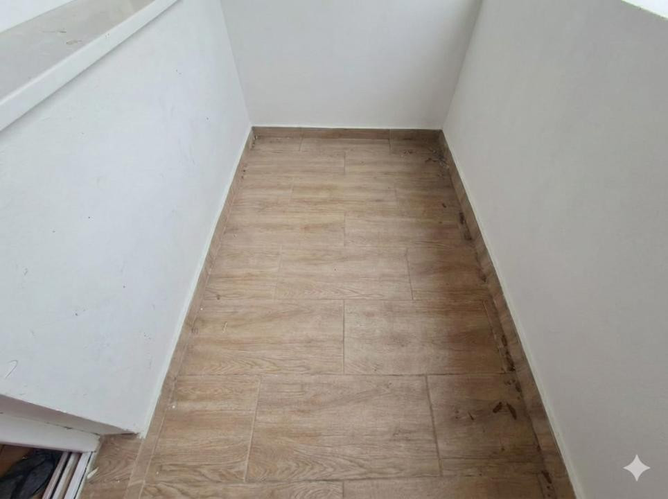 Apartament cu 2 camere decomandate in Podu Ros,  vizavi de Palas, COMISION ZERO!