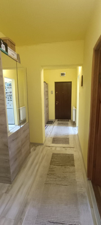 Apartamente 4 camere Cug, 2 bai, 2 balcoane, la strada principala!