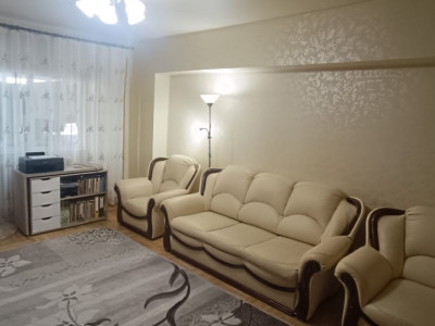 Apartamente 4 camere Cug, 2 bai, 2 balcoane, la strada principala!