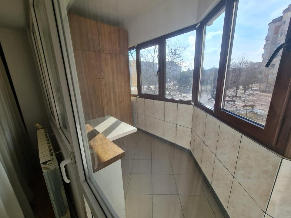 Apartament cu 4 camere si 2 bai, plus 2 balcoane, Esplanada Nicolina!