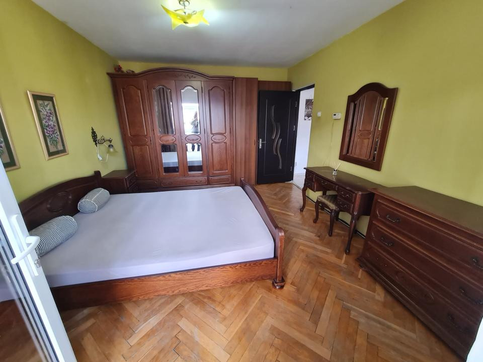 Apartament cu 2 camere decomandate in zona Bisericii Frumoasa, comision mic!