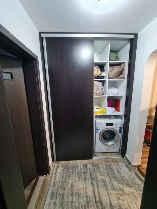 Apartament ultrafinisat cu balcon, la parter, in Pod de Piatra, fara risc!