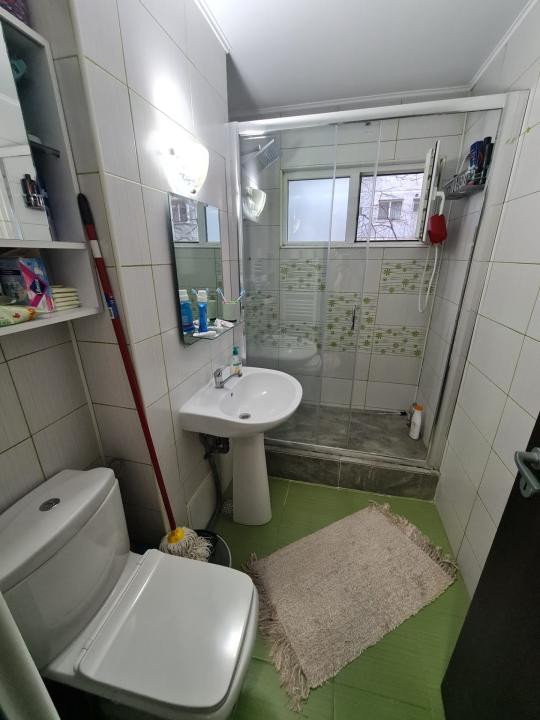 Apartament ultrafinisat cu balcon, la parter, in Pod de Piatra, fara risc!