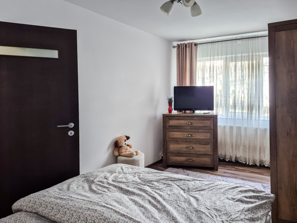 Zero comision!  Ultrafinisat cu balcon, 2 camere, in Pod de Piatra, fara risc!