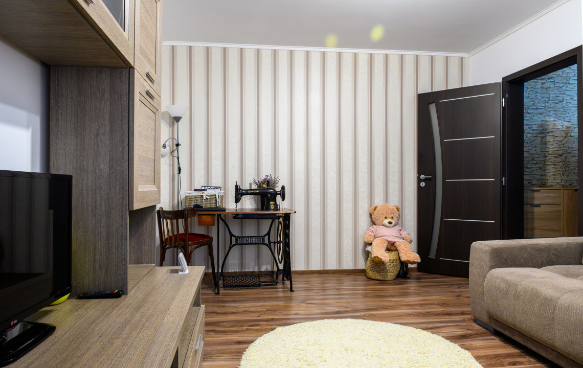 Zero comision!  Ultrafinisat cu balcon, 2 camere, in Pod de Piatra, fara risc!