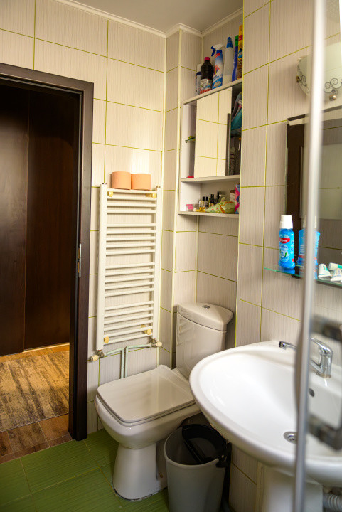 Zero comision!  Ultrafinisat cu balcon, 2 camere, in Pod de Piatra, fara risc!