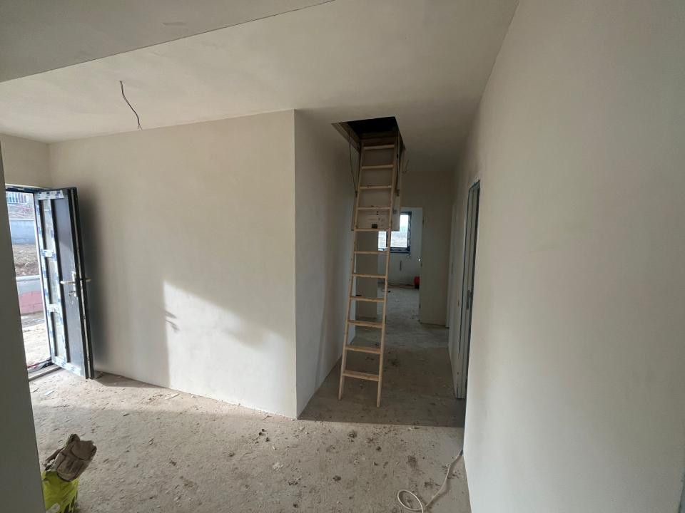 Casă De Vânzare, Zona Păun/Bucium