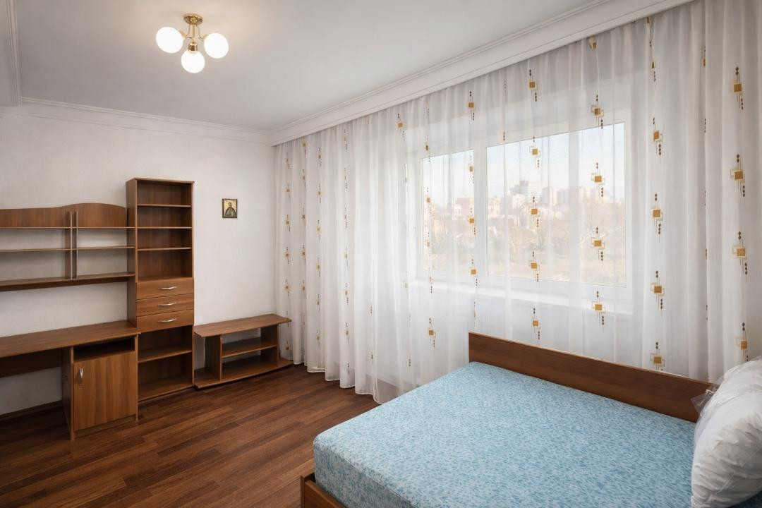 Inchiriere apartament, zona Rond Podu Ros,