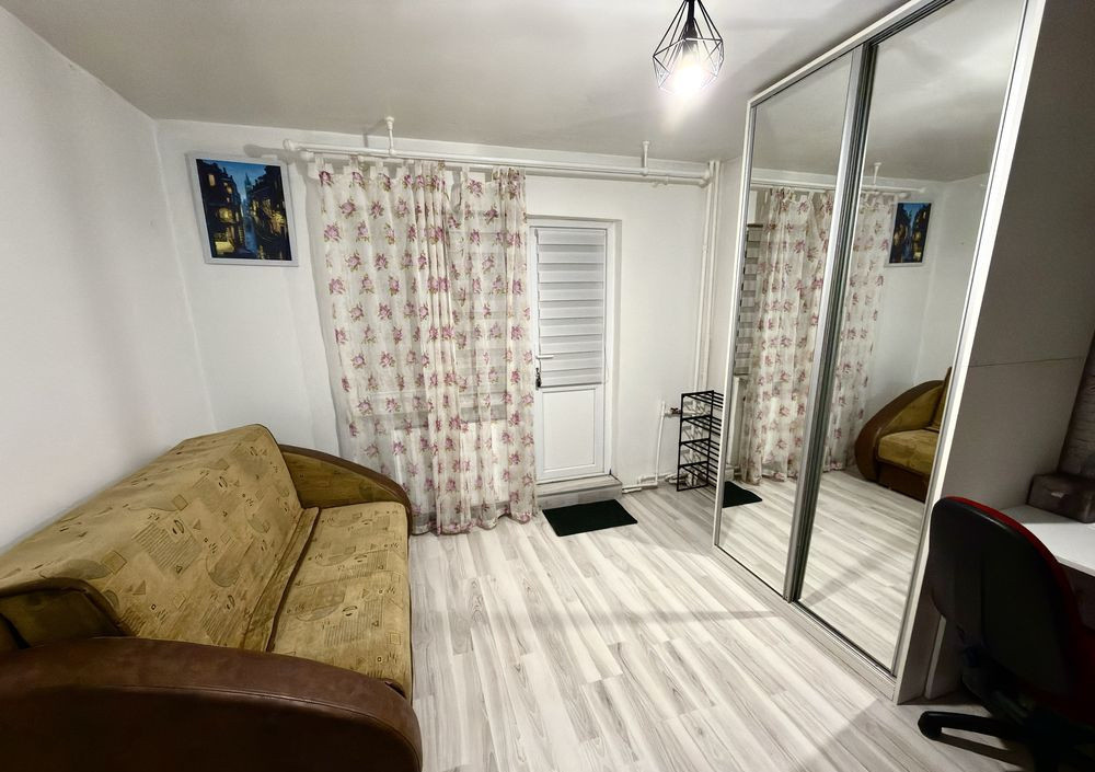 Cameră de închiriat, zona Bularga/Granit, doar 900 lei!