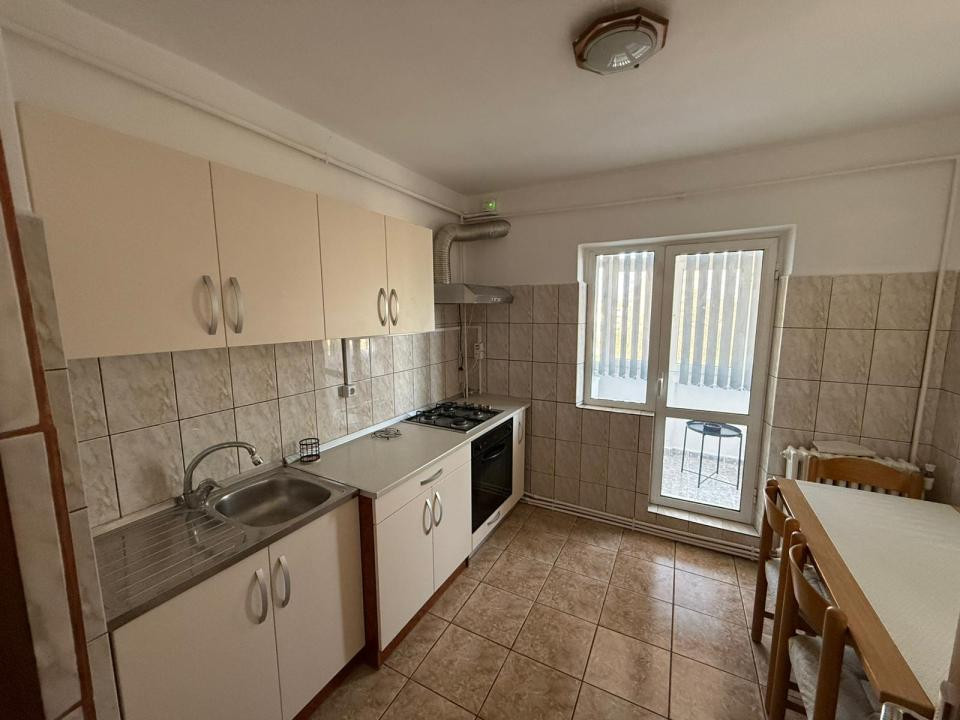 Apartament cu 2 cam, proaspat renovat, spatios, decomandat, in Oancea, Tatarasi!