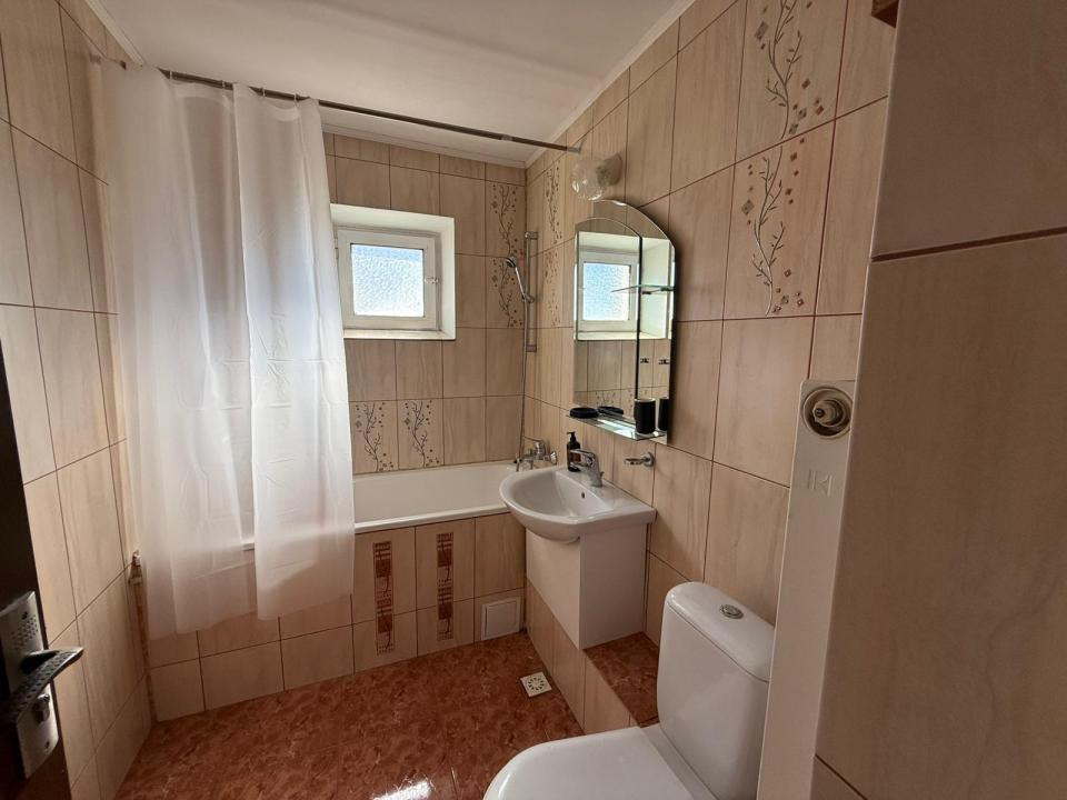 Apartament cu 2 cam, proaspat renovat, spatios, decomandat, in Oancea, Tatarasi!