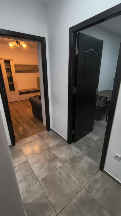 Apartament cu 2 camere semidecomandate, etaj 2, renovat, in Tatarasi!