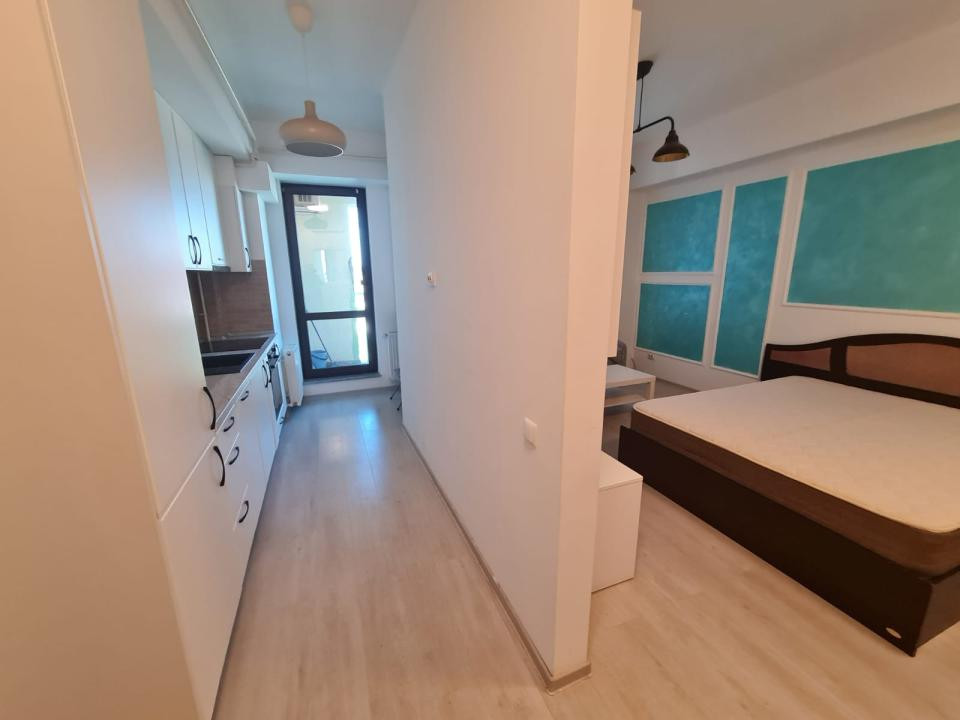 Apartament cu 1 camera plus bucatarie separata, balcon deschis si P privata!