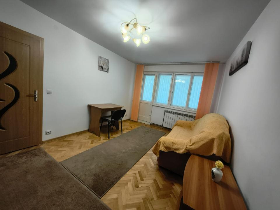 Apartament cu 2 camere SD langa Piata Chirila,Tatarasi!