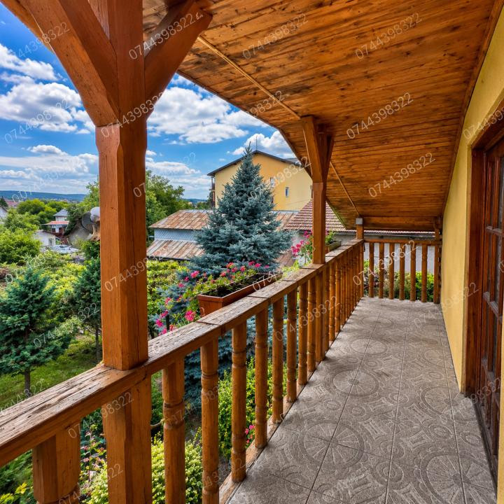 Proprietate cu potențial excepțional, teren 1.200 mp, CUG – Valea Adâncă