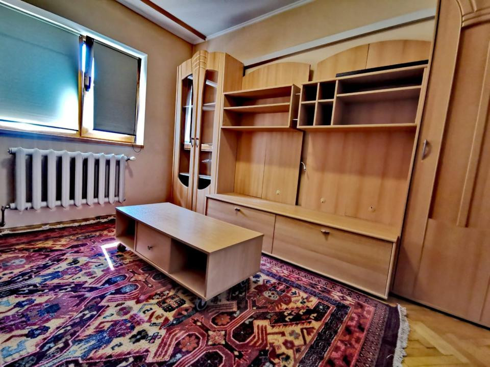 Aparament cu 4 camere in Targu Cucu, cu 2 dormitoare duble!