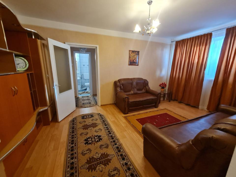 Apartament cu 2 camere in Podu Ros, langa Palas!