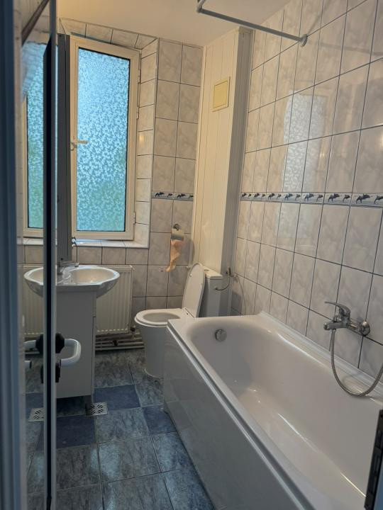 Apartament cu 2 camere decomandat in Centru, Piata Unirii!!