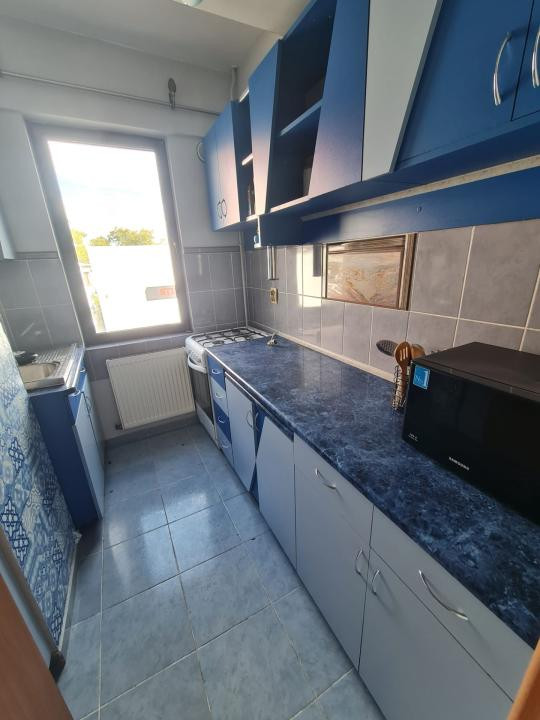 Apartament bun ca si investitie in zona Pod Piatra-Gara Mare, str Strapungerii!
